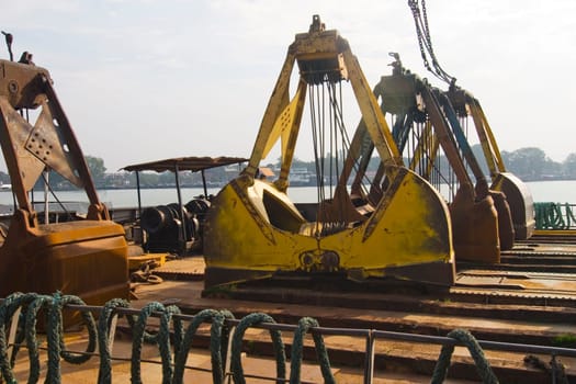 Excavator buckets