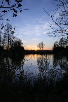 Aperture 9.0 Exposure 1/200 ISO 200 Focal length 18.0mm Taken 10 days ago at a small pond in Saxony around 4pm