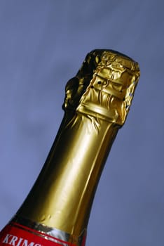 Bottleneck gold