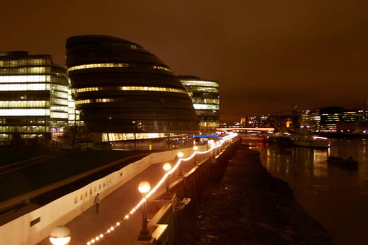 London - Moment at night