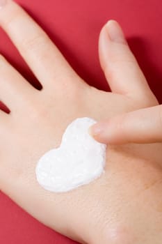 Cream heart