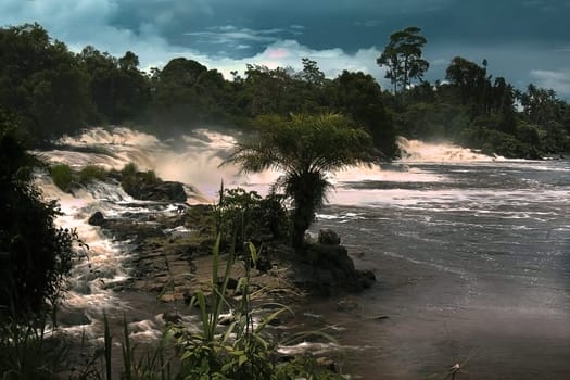 In the south of Cameroon,directly on the border with Equatorial Guinea,the Lobé River plunges from the rainforest directly into the sea as a unique natural wonder. The drop height is just over 80m. The Batangas,the people who live there,live from the fish and krev