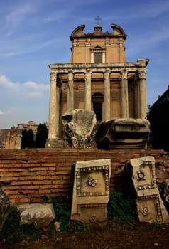 Temple of Antoninus Pius
