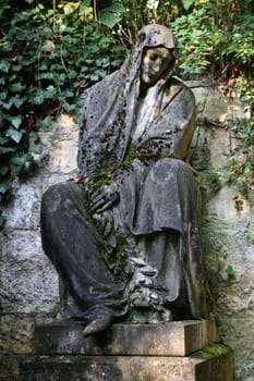 The grave of Adolf Donndorf in the cemetery in Weimar