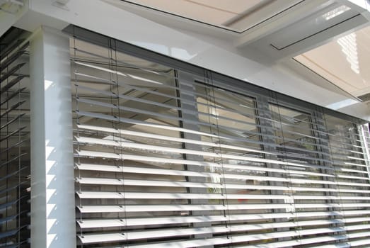 Venetian blind