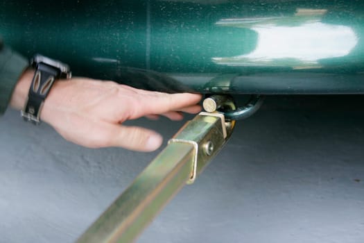 Tow bar