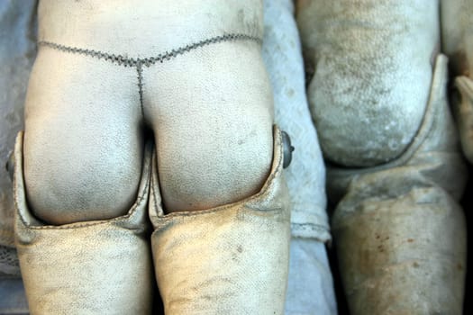 Doll's buttocks