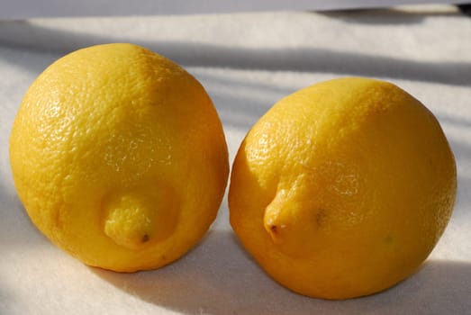 2 lemons