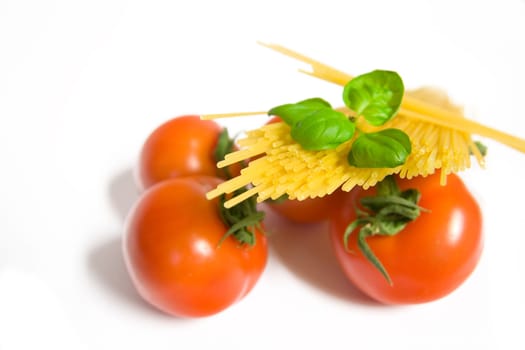 Spaghetti with tomato and basil