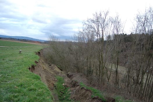approx. 8000m3 material on approx. 200m length