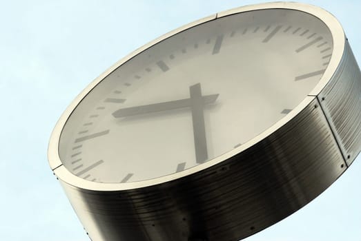 Half past nine in the morning