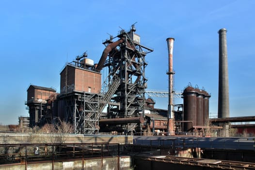 A lot of rust and steel in the LaPaDu