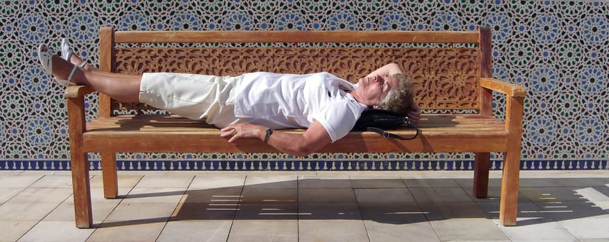 Rest and sunbathe