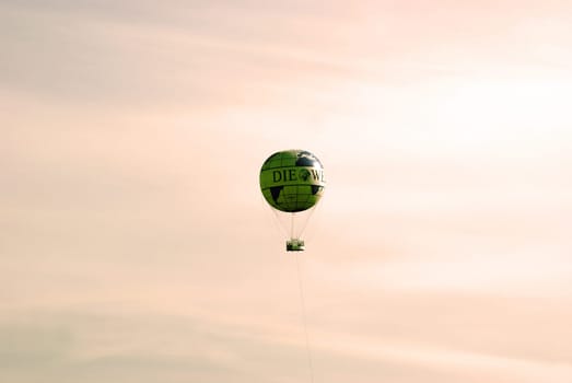 Balloon