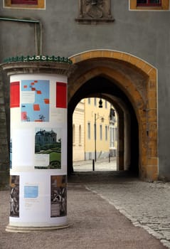 Advertising pillar