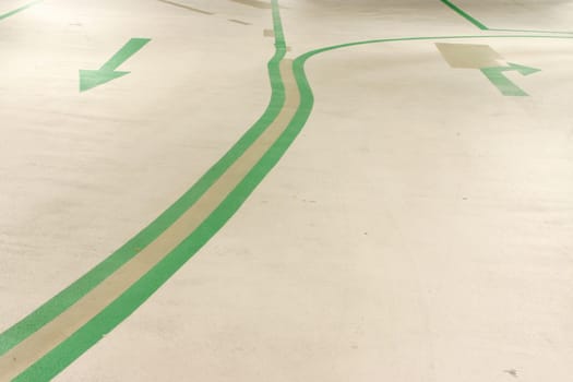 Trend-setting lines in e. multi-storey car park