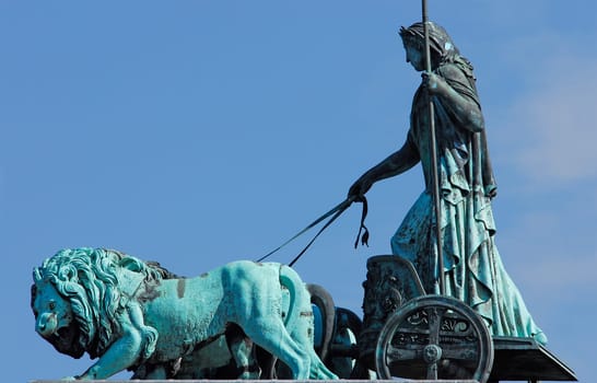 ... on Munich's Victory Gate
