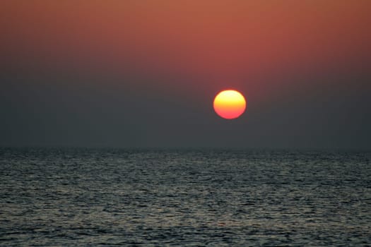 sunset or (sunset beach) or (sunset nature) or (sunset skyline)