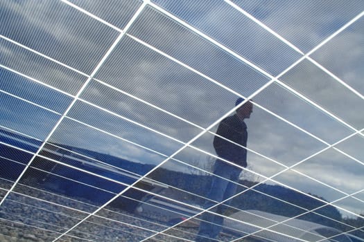 Photographed at the opening of a citizen solar power plant. There are still millions of roofs equipped with solar power plants that can save billions of tons of CO2. Building counterweights to climate change!!