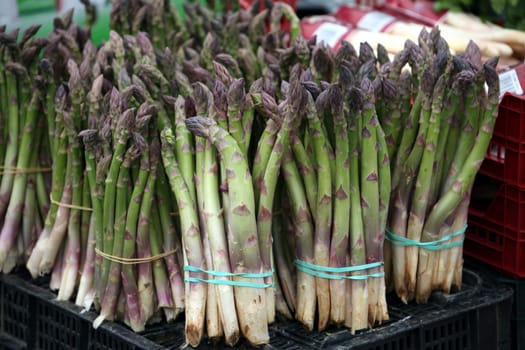 green asparagus