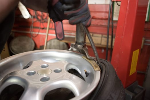 Removing tires