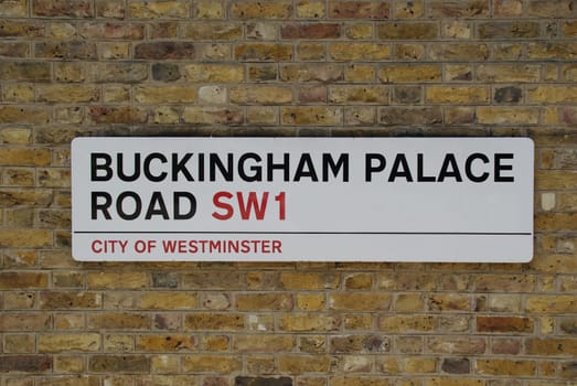 Buckingham Palace Road sign