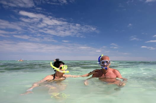2 snorkelers