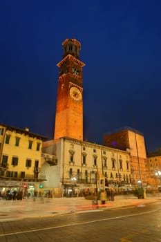 Verona - Piazza del Erbe 5