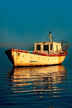 ... not a nice boat... but a picturesque wonderfully colored boat,my favorite boat,when it drives,then it rocks,rolls and groans,starting the engine was always a matter of hours,it smelled penetratingly of fish.... But I loved it