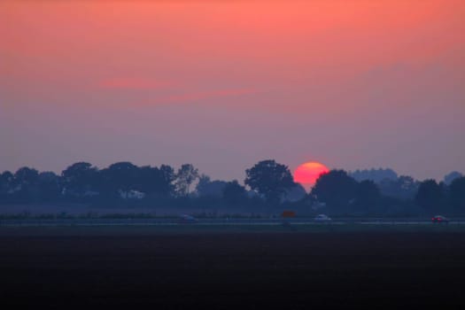 When the sun sinks brightly