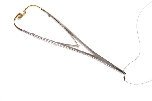 Needle holder with atraumatic needle
