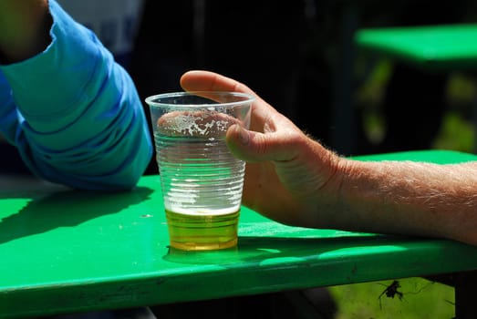 ((beer glas) or (beer bottle) or (beer and drink) or (beer and enjoy)) without cocktail