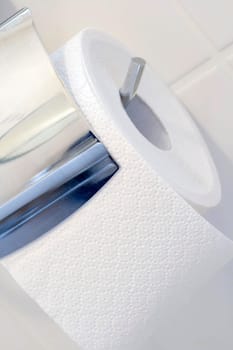 Toilet roll holder