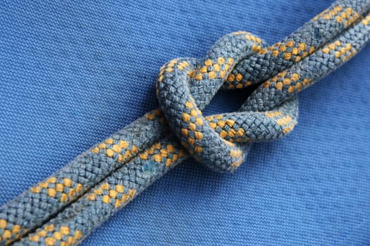 Square knot