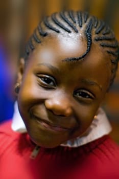 Braids play a major role in African girls and women. They spend a lot of time braiding braids. to be braided. Certain hairstyles can mean hours of work...