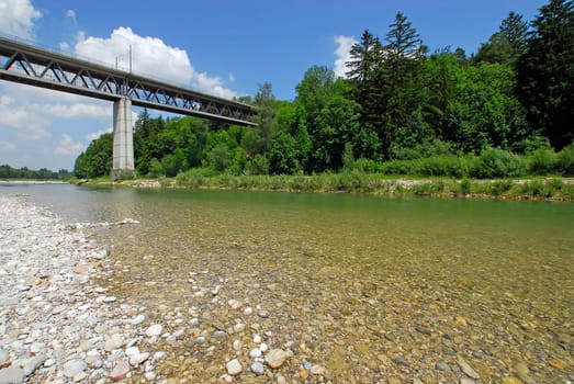 ... at the Großhesseloher Isar Valley Bridge south of Munich...