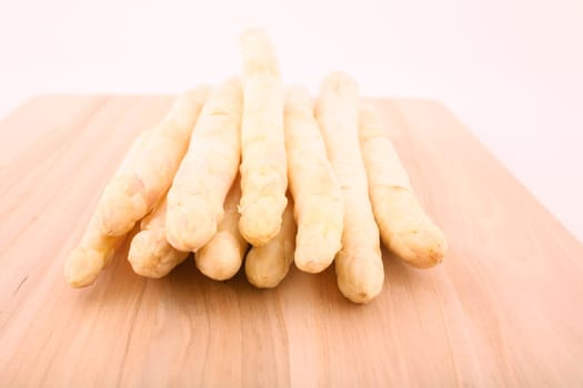 fresh unpeeled asparagus