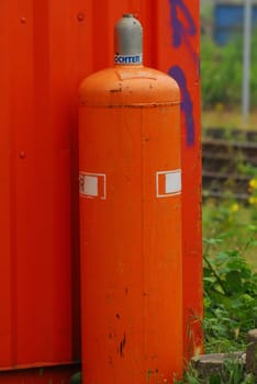 Gas cylinder