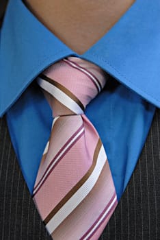 Tie I