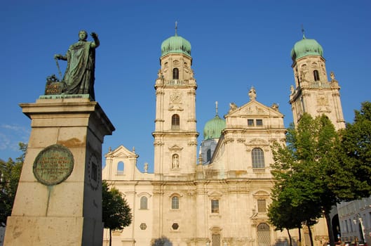 ... St. Stephen's Cathedral...