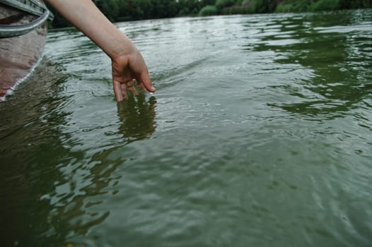 Feel water