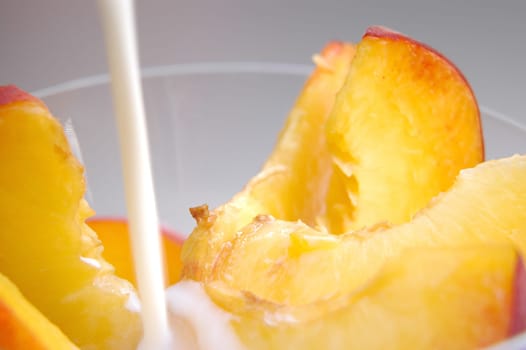 Peaches with milk