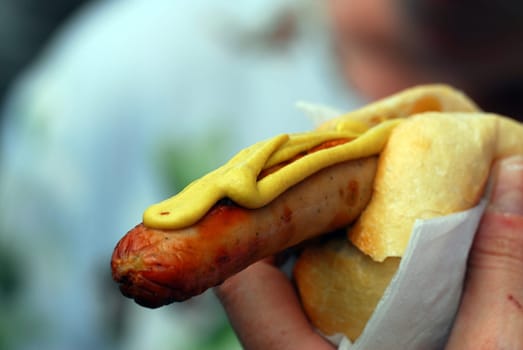 Bratwurst with mustard