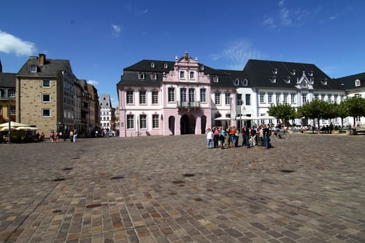 Kirchplatz Trier