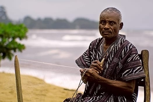 With Hermann - that's really his name - the fisherman on the Lobé and his sons,I was able to do many photo shoots. Herman thought at first I was from TV (because of the tripod),so that the price didn't skyrocket too much,I told him I was