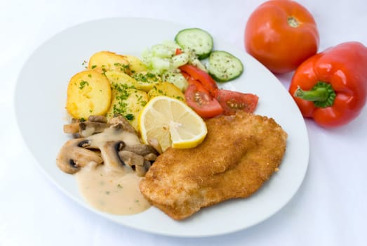 Breaded schnitzel with salad 9