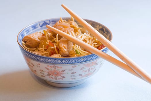 Turkey breast with vegetables and noodles
