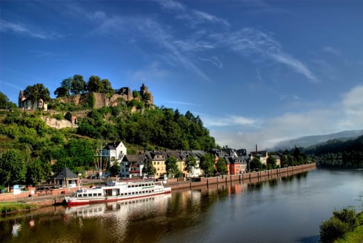 Saar Romance