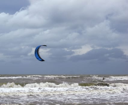 Kitesurfing
