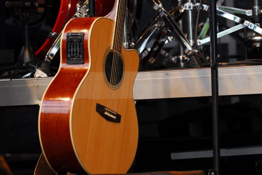 brown guitar